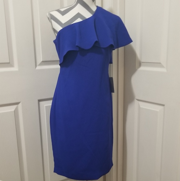 NWT* Vince Camuto One Ruffle Shoulder Dress - Picture 4 of 6